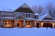 3 raisons pourquoi votre porte de garage peut mal fonctionner en hiver